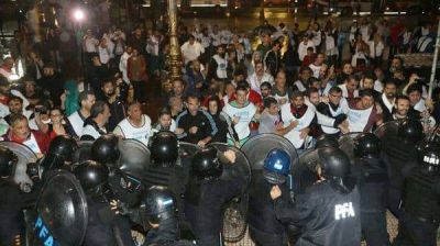 Consejeros escolares de la oposici�n repudiaron la 