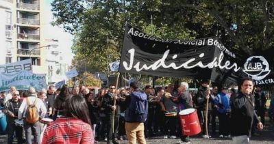 Tambi�n los judiciales se le plantan a la gesti�n Vidal