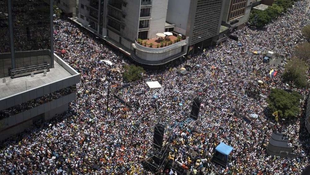 La oposicin venezolana teme que el rgimen provoque con los infiltrados