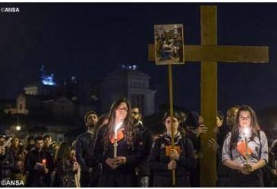 �V�a Crucis por las mujeres crucificadas�. Aliento del Papa a los que luchan contra la trata