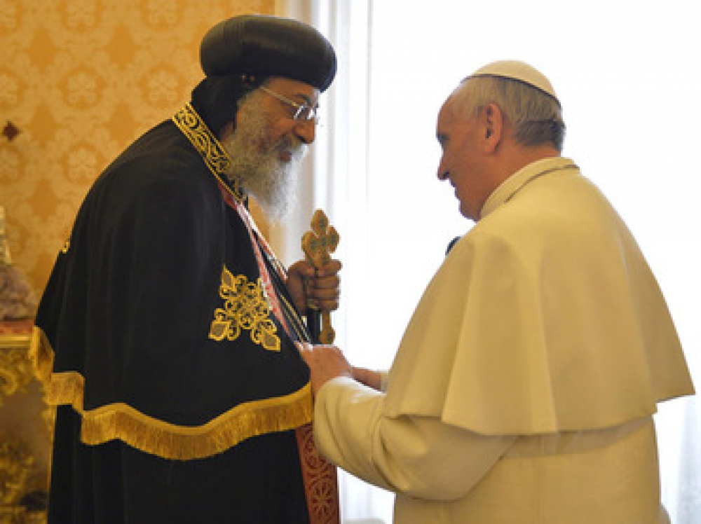 Los atentados a Iglesias elevan el riesgo del viaje que har� el Papa este mes a Egipto