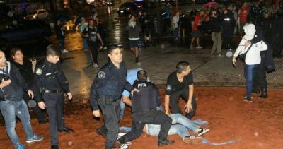 La CGT repudi� la represi�n a los docentes
