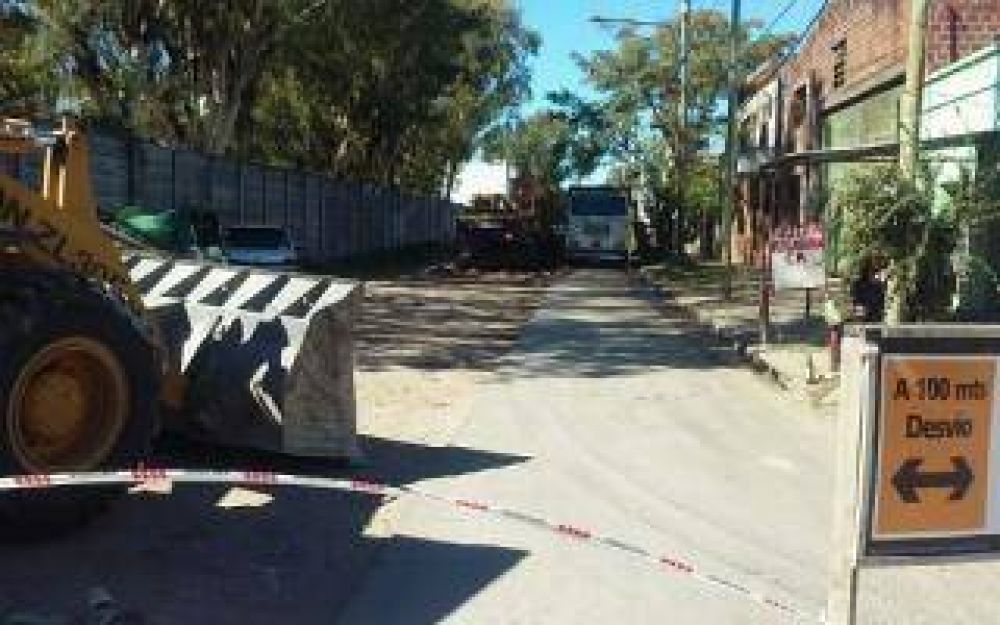 Katopodis recorri� nuevas obras de pavimentaci�n en San Mart�n