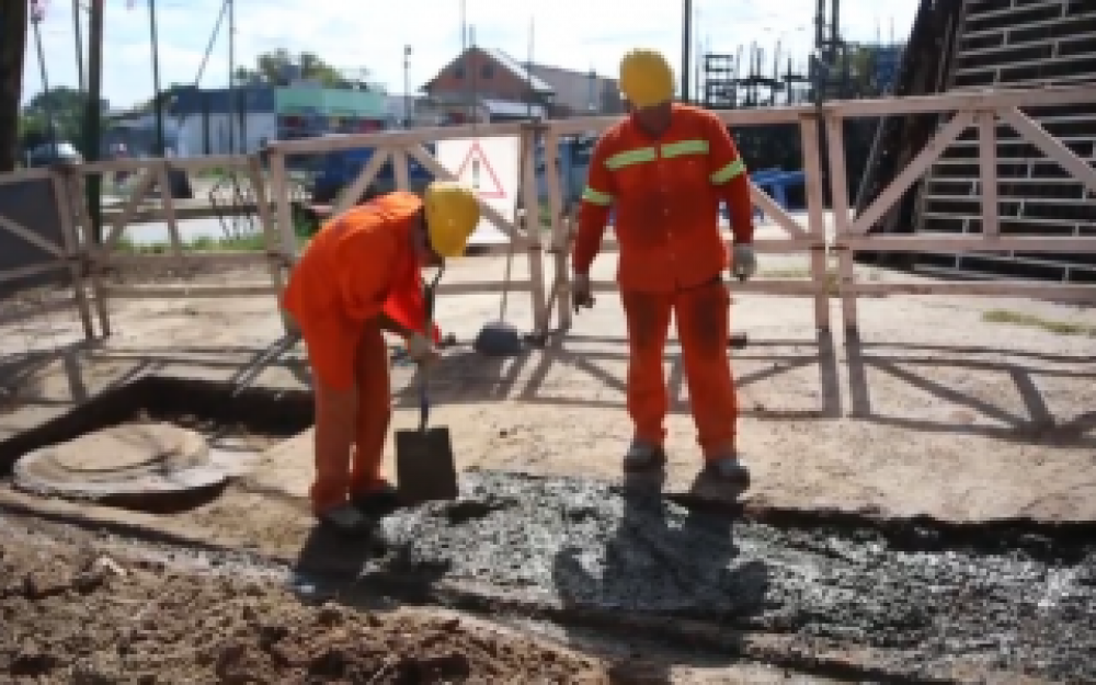 Avanzan obras cloacales en Almirante Brown