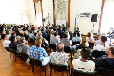 Inundaciones: Fern�ndez dijo que la situaci�n regional �es grave� y que �est� defendiendo los intereses de Trenque Lauquen�