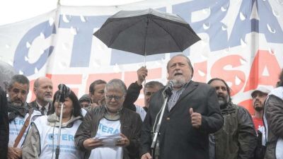 Apoyado por las encuestas, el Gobierno se endurece con las protestas