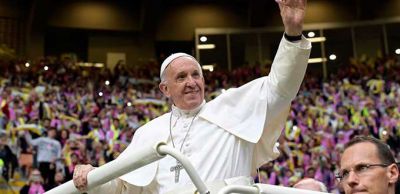 Francisco confirm� que ir� a Egipto, pese a los atentados del domingo