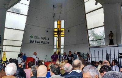El Papa llam� San Juan Pablo II a la capilla del Mercado Central