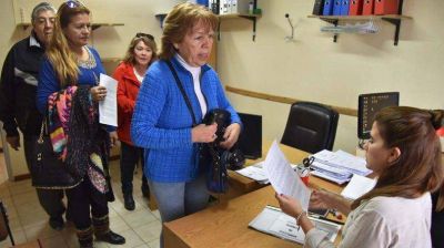 Jubilados denuncian penalmente al Gobierno por incumplimiento salarial