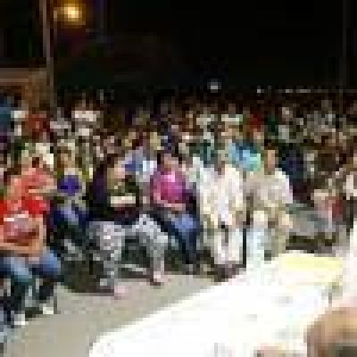 El Intendente Infante escuch� a vecinos y acord� continuar mejorando el sector