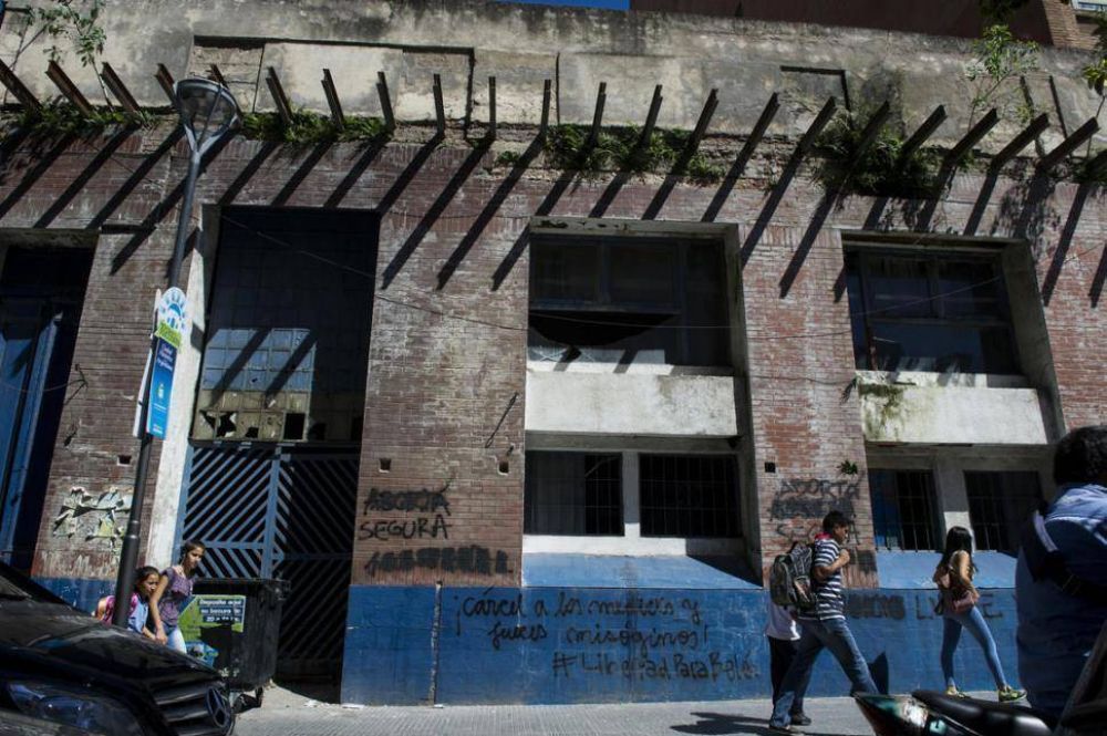 Sin mayora, Alfaro retarda la venta de un edificio municipal
