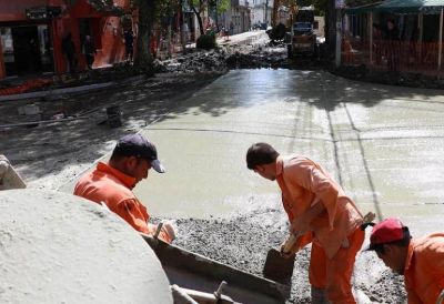 Por las obras de bacheo, permanecer�n cerradas calles del centro de Pilar