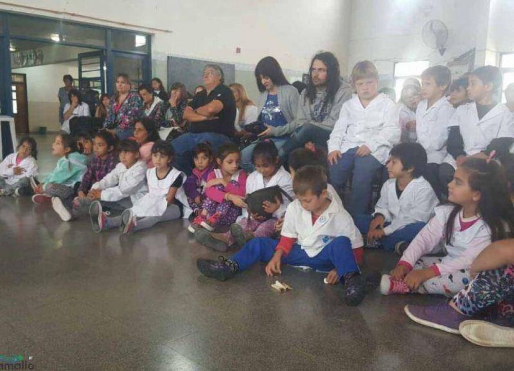 Semana de Malvinas: El intendente cerr� las Jornadas Itinerantes en las escuelas