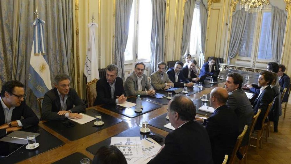 Macri pidi mayor presin a las provincias para que bajen el dficit