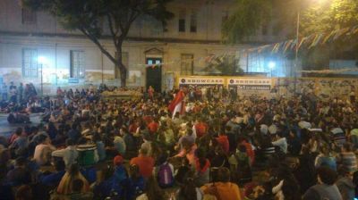 Mons. Mart�n inst� a los j�venes a dar el �S�, como Mar�a