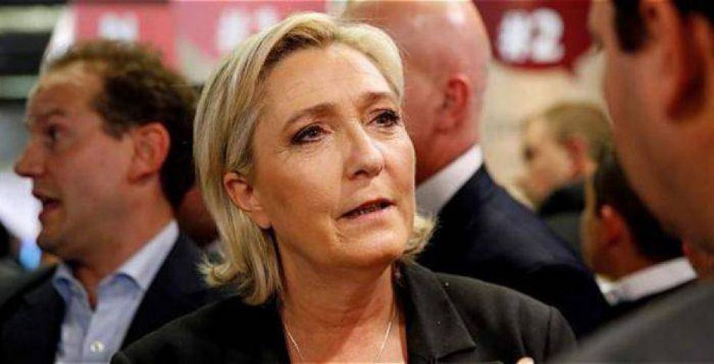 Le Pen niega implicación de Francia en redadas de judíos