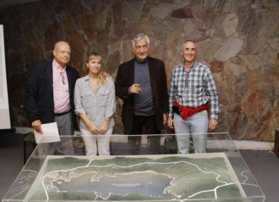 Presentaron una maqueta con las mejoras que le har�n al dique Cruz de Piedra