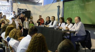 Tras los paros, la Provincia subi� a 24,5% la oferta a UEPC