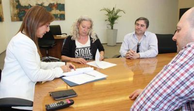 Provincia firm� acuerdo salarial con el Sindicato de M�sicos