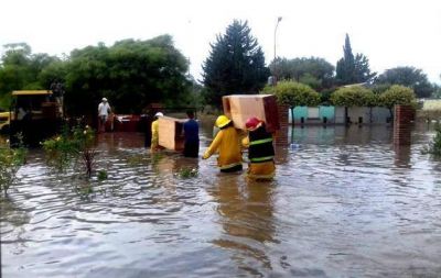 Inundaci�n: 27 pueblos piden a Naci�n 65 millones