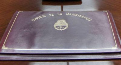 A espaldas del PRO, la UCR presiona por sill�n electoral vacante