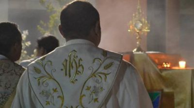 Jueves Santo: Hoy tambi�n es el d�a del sacerdote