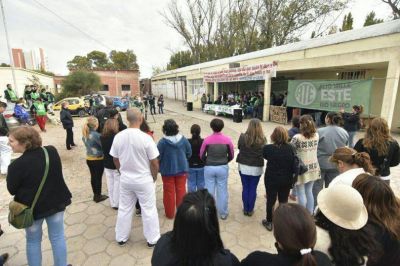Recrudece el conflicto en el Hospital de Roca
