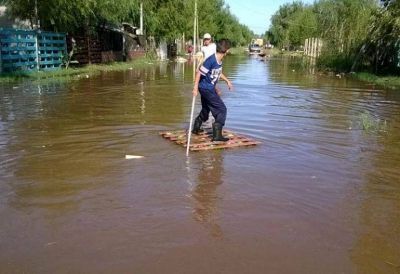 Lenta baja del R�o Luj�n: a�n hay 60 evacuados