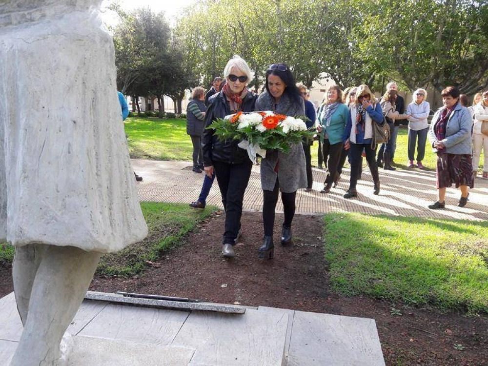 THEAUX: �ESTE D�A VA A SER EL DE LA LUCHA DEL DOCENTE BONAERENSE�