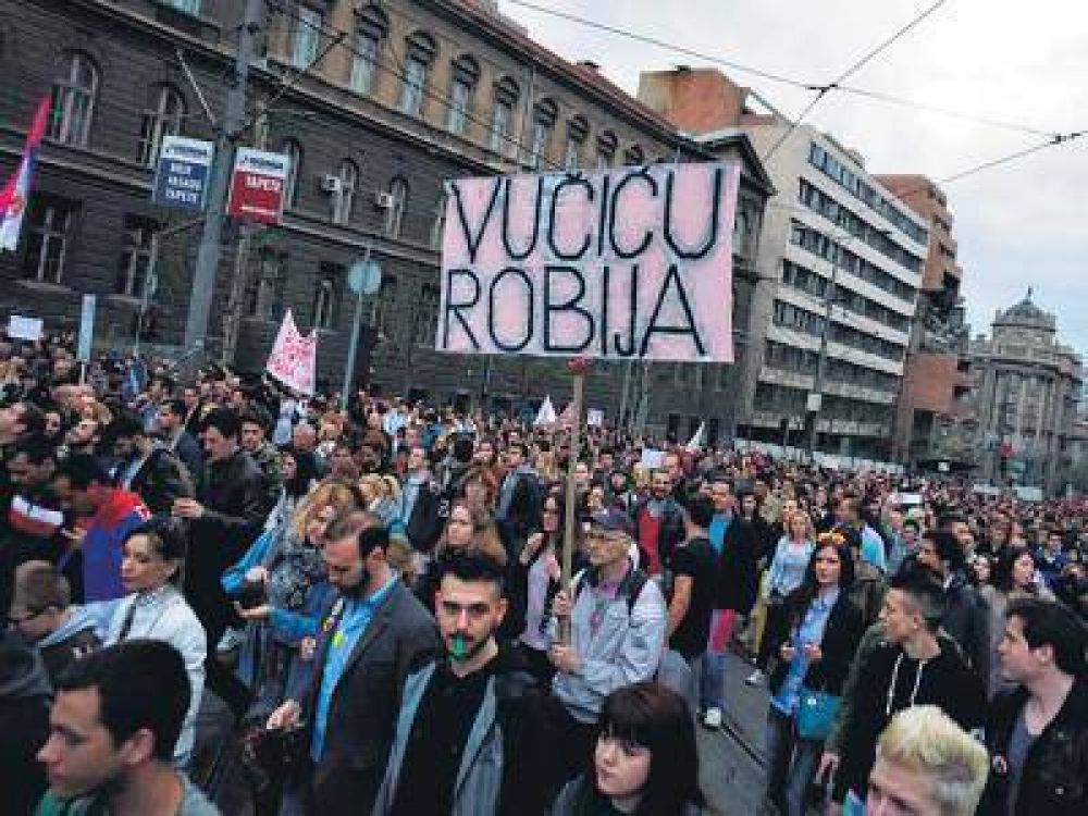 Serbia atravesada por una ola de protesta