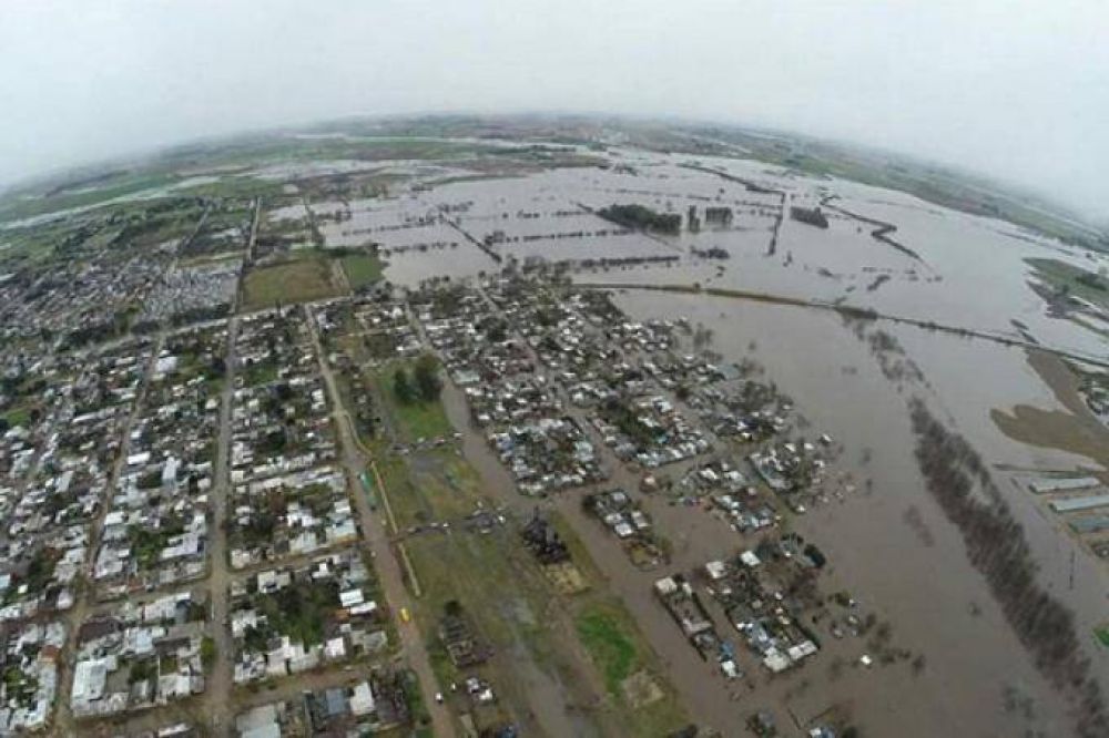 Salto: Ms de mil evacuados ante una nueva inundacin
