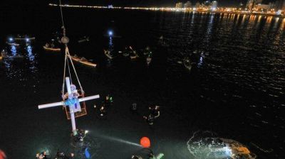 El 14� Via Crucis submarino, �nico en el mundo, se realizar� en Puerto Madryn