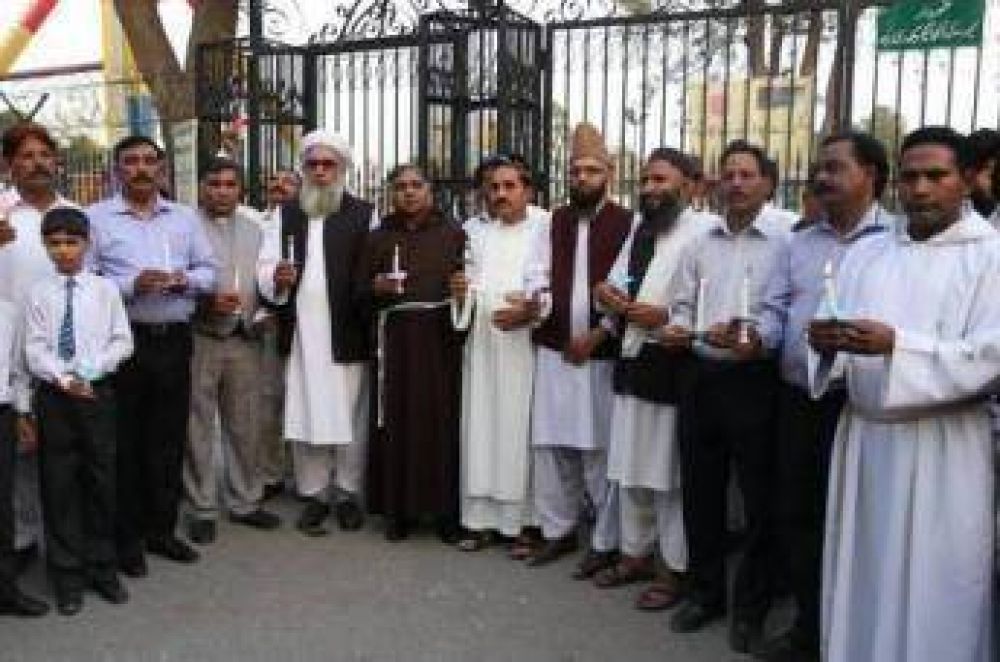 Campa�a de paz conjunta entre cristianos y musulmanes en Pakist�n