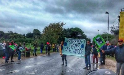 �Arroyo en campa�a ped�a obras para el barrio pero ahora que es Intendente se olvid�