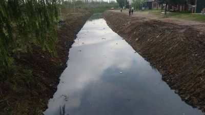 Trabajos de mantenimiento hidr�ulico en Tigre