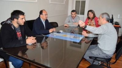 Reuni�n con el Comisario Lacunza, ante el inminente egreso de los primeros Oficiales de Polic�a de Prevenci�n Local