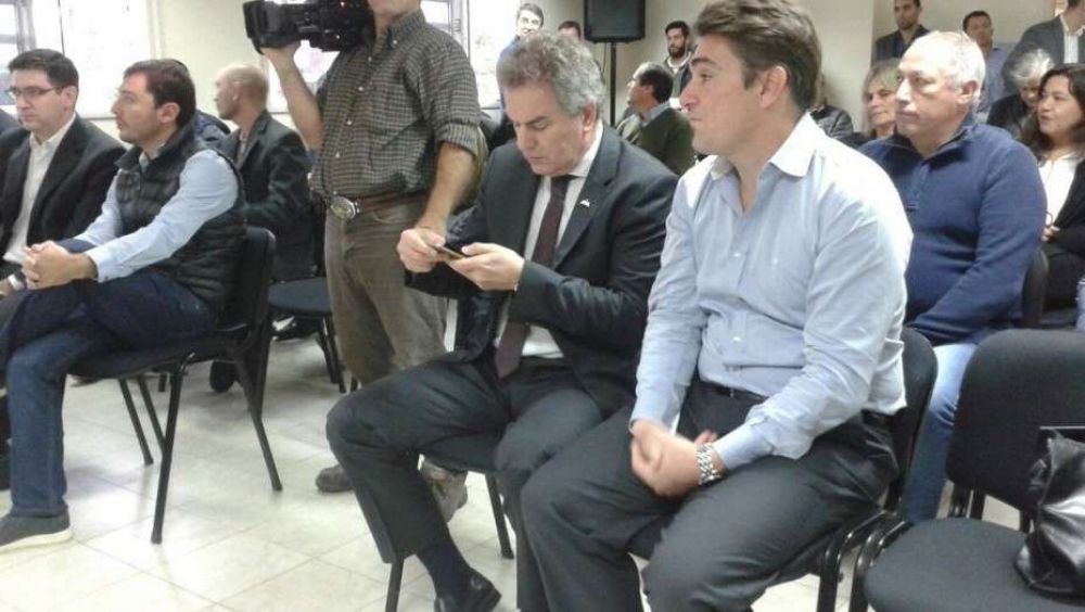 En Bah�a Blanca, el titular de Vialidad confirm� que 470 m�quinas de L�zaro B�ez ya tienen destino