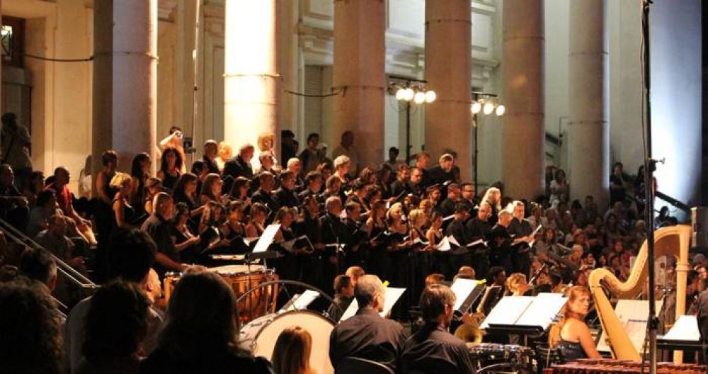 Cultura: artistas locales y su particular forma de protesta