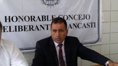 Santill�n asegur� que Blanca Reyna no es funcionaria