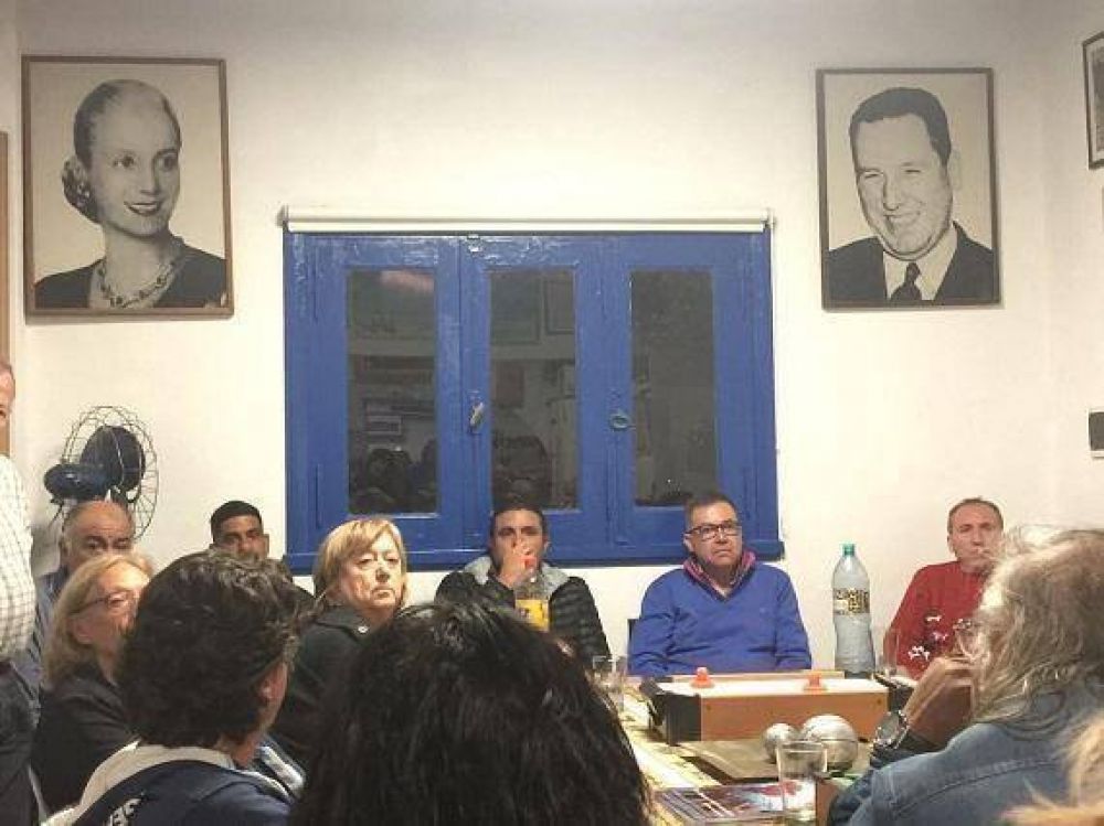 El peronismo de Vicente L�pez puso primera con un plenario