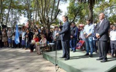  Cascallares anunci� obras para Claypole durante su 133� aniversario