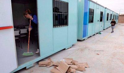 Califican de �indignante container� al aula que present� la municipalidad