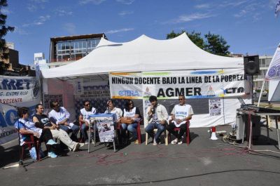El mi�rcoles los docentes realizar�n asambleas de dos horas por turno en todas las escuelas 