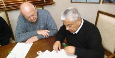Firmaron la compra del terreno en La Tosquera que aprob� el Concejo Deliberante