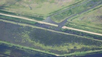 Inundaciones: El gobernador pampeano autoriz� al intendente de Larroud� para que se coloquen m�s alcantarillas en la 188
