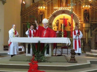 Mons. Luis Fern�ndez: 