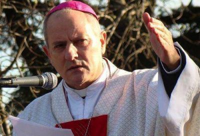 Mons. Lugones exhort� a renovar en Pascua el compromiso con los m�s relegados