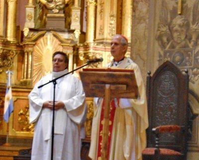 En la Vigilia, el Card. Poli llam� a �confirmar la fe en el Resucitado�