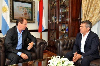 Urribarri llam� a 