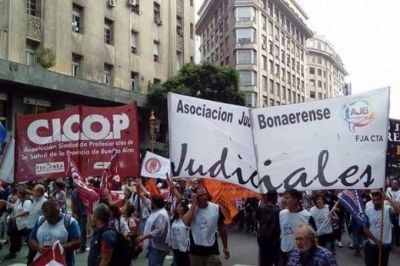 Reclamos salariales: M�dicos bonaerenses paran desde hoy y los judiciales el jueves
